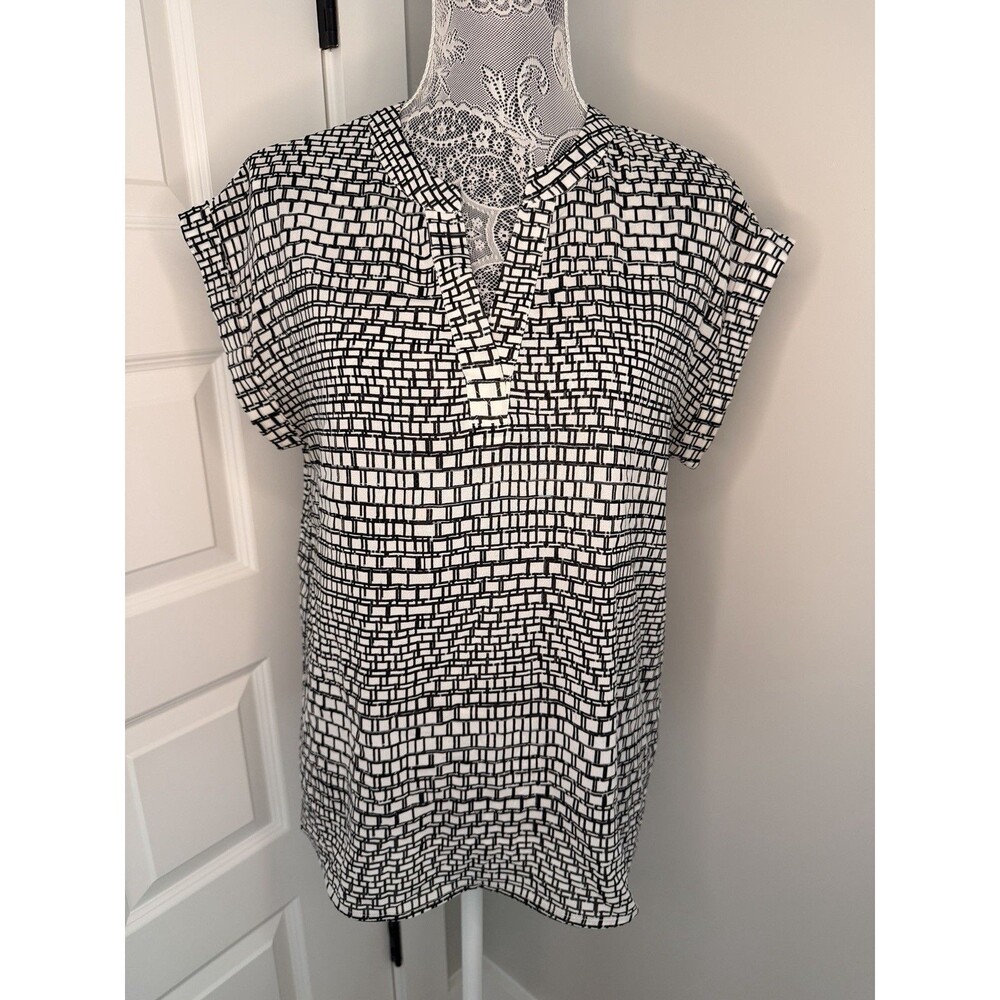 Antilia Femme Black White Mixed Print Sleeveless Blouse Women’s Small